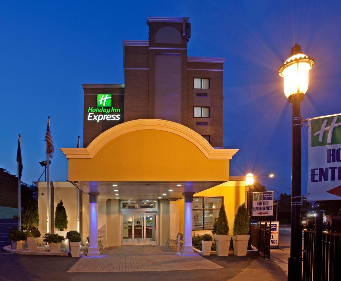 Holiday Inn Express Laguardia Airport, An Ihg Hotel New York Dış mekan fotoğraf